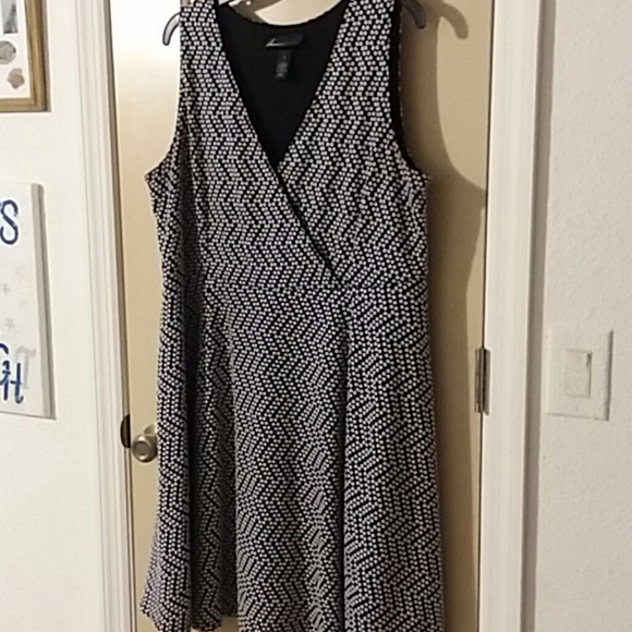 Lane Bryant Black White Summer Dress  Sz 18 - Picture 3 of 4